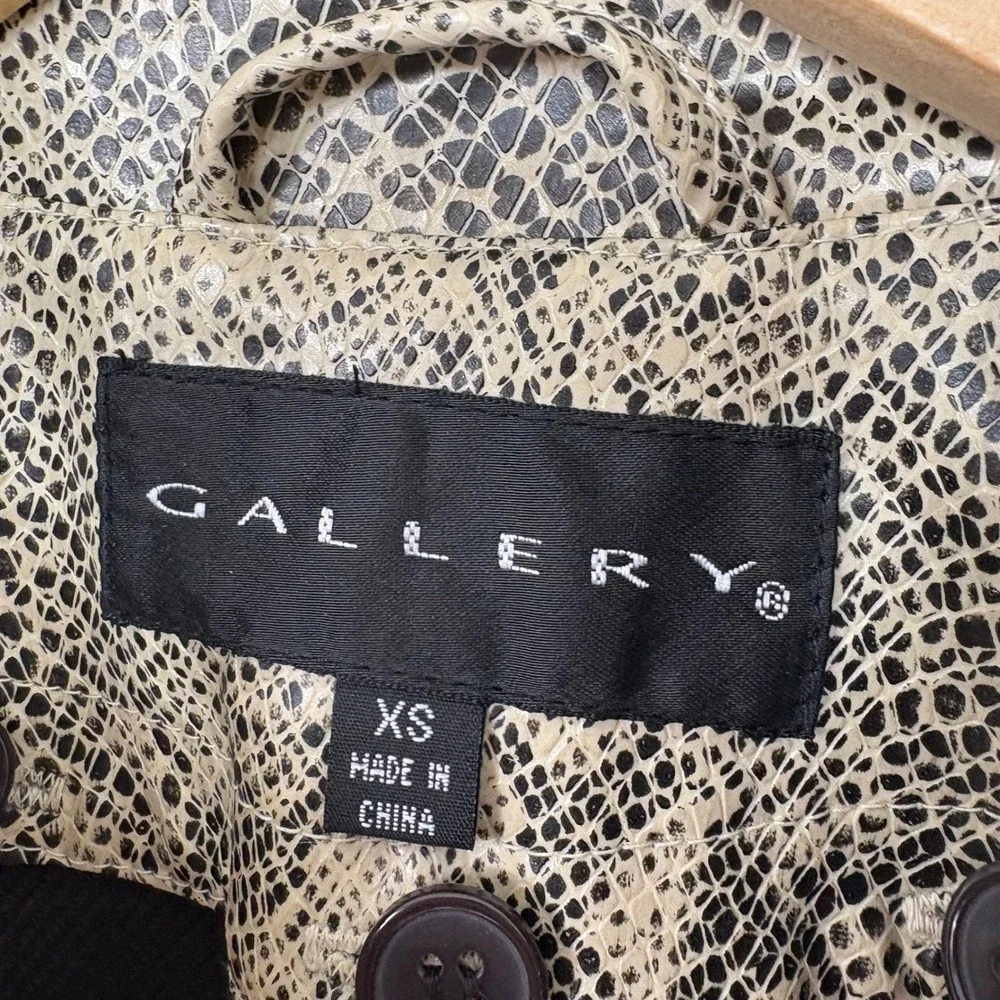 SOLD - Picture 2 of 6